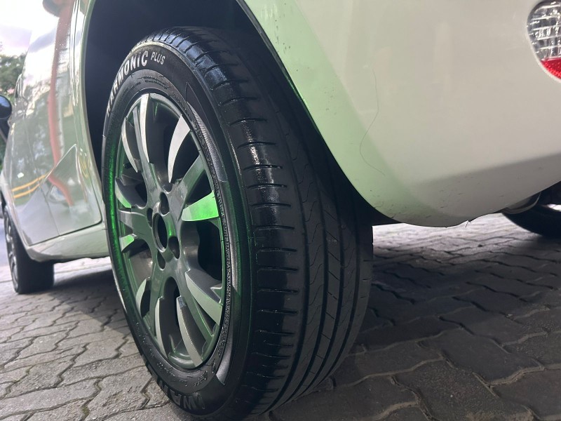 PUNTO 1.4 ATTRACTIVE 8V FLEX 4P MANUAL - 2014 - TRêS COROAS