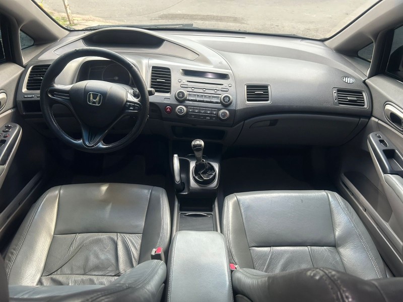 CIVIC 1.8 LXL SE 16V FLEX 4P MANUAL - 2010 - TRêS COROAS
