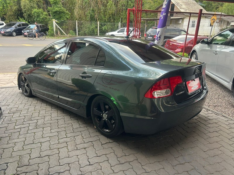 CIVIC 1.8 LXL SE 16V FLEX 4P MANUAL - 2010 - TRêS COROAS