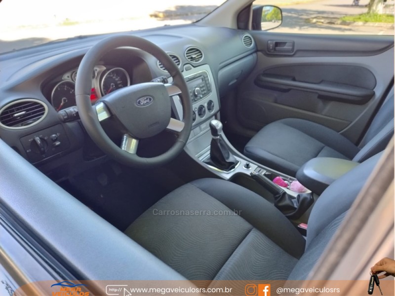 FOCUS 1.6 GL 8V FLEX 4P MANUAL - 2012 - BENTO GONçALVES