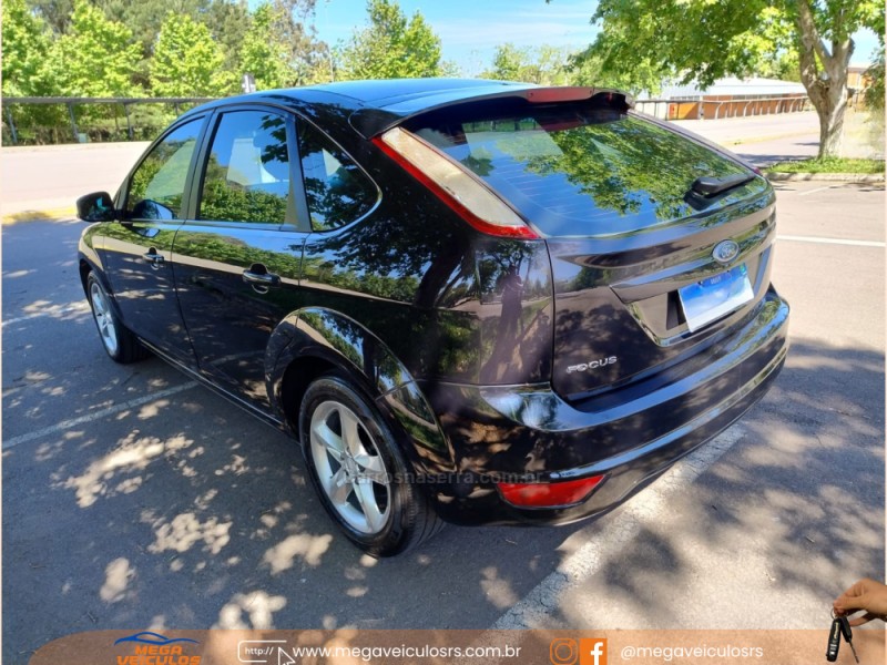 FOCUS 1.6 GL 8V FLEX 4P MANUAL - 2012 - BENTO GONçALVES