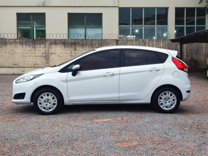 FIESTA 1.6 SE HATCH 16V FLEX 4P MANUAL - 2017 - FARROUPILHA