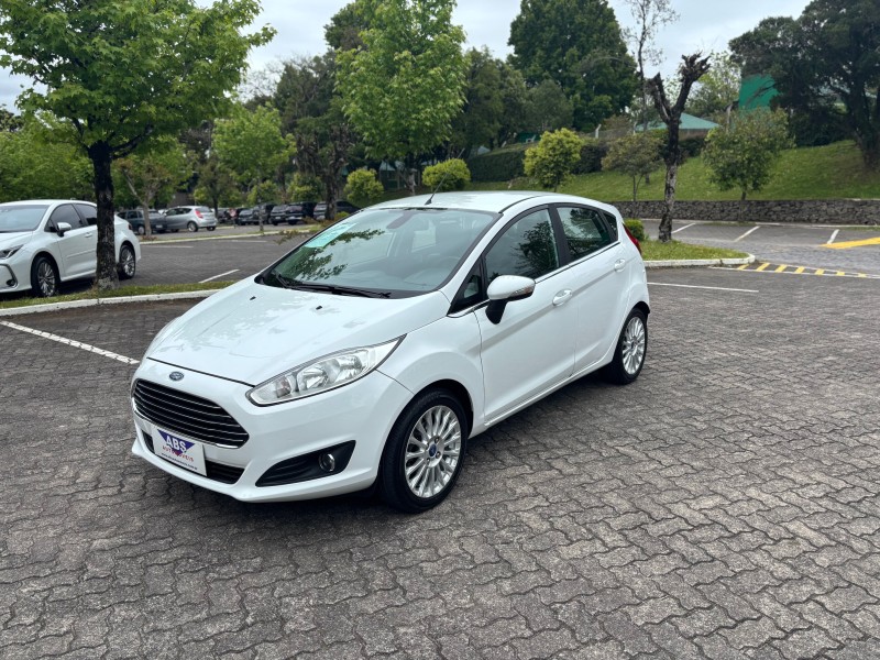FIESTA 1.6 TITANIUM HATCH 16V FLEX 4P AUTOMÁTICO - 2014 - CAXIAS DO SUL