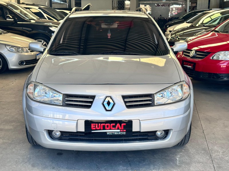 MÉGANE 1.6 DYNAMIQUE GRAND TOUR 16V FLEX 4P MANUAL - 2011 - CAXIAS DO SUL