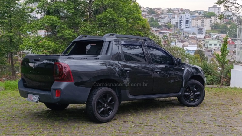 OROCH 1.6 16V EXPRESS FLEX 4P MANUAL - 2017 - CAXIAS DO SUL