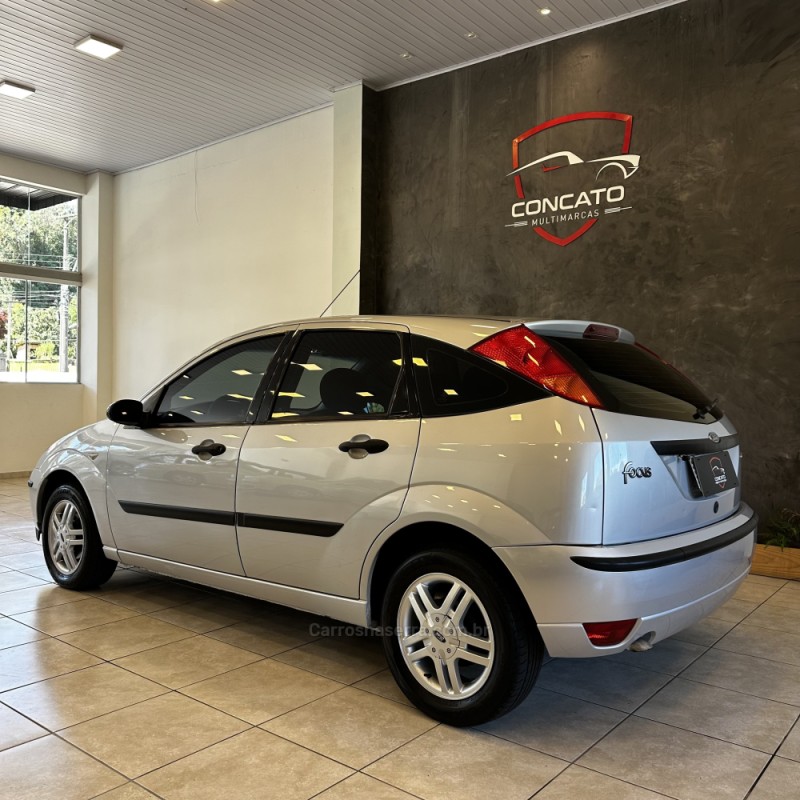FOCUS 2.0 GLX 16V FLEX 4P MANUAL - 2008 - FARROUPILHA