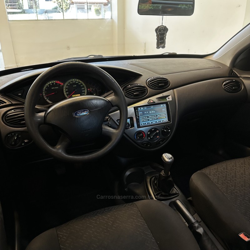 FOCUS 2.0 GLX 16V FLEX 4P MANUAL - 2008 - FARROUPILHA