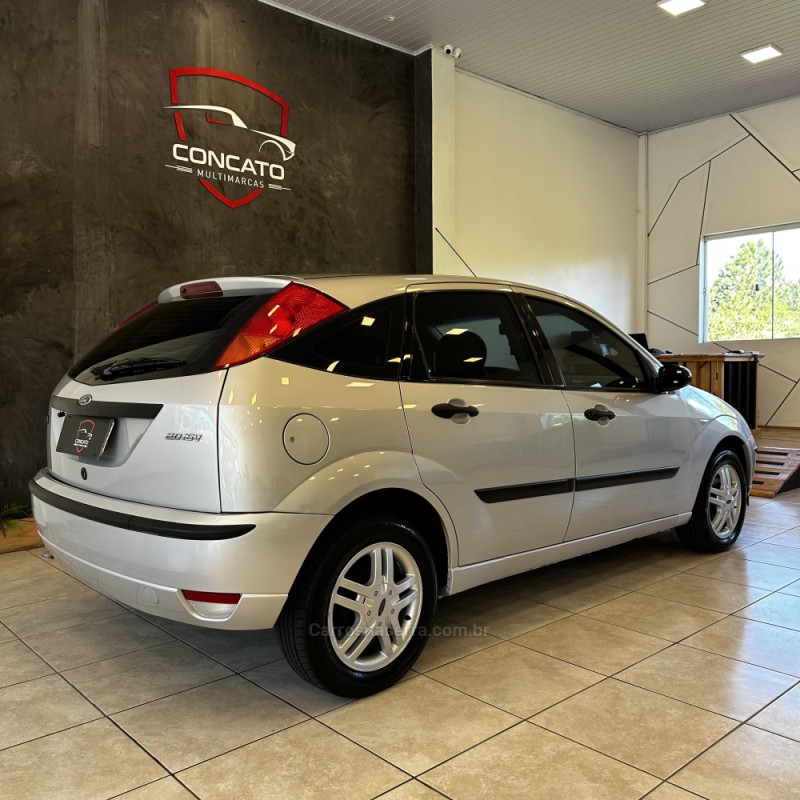 FOCUS 2.0 GLX 16V FLEX 4P MANUAL - 2008 - FARROUPILHA