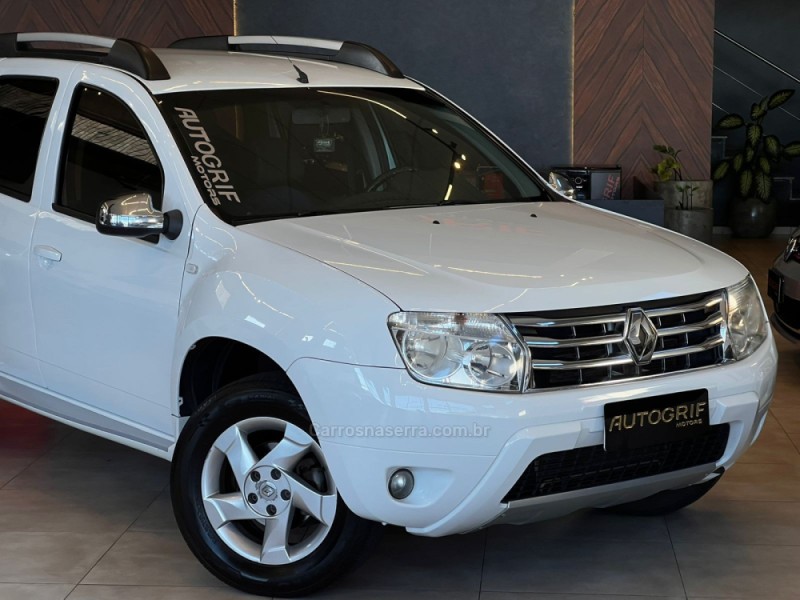 DUSTER 2.0 DYNAMIQUE 4X2 16V FLEX 4P MANUAL - 2013 - CAMPO BOM