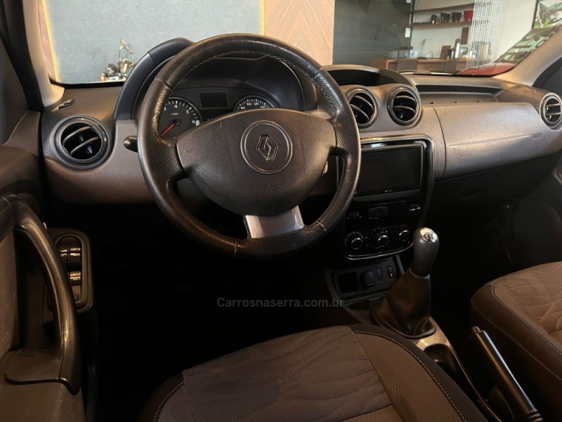 DUSTER 2.0 DYNAMIQUE 4X2 16V FLEX 4P MANUAL - 2013 - CAMPO BOM