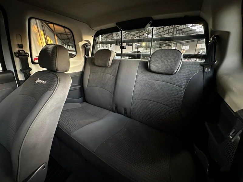 STRADA 1.8 MPI ADVENTURE CD 8V FLEX 2P MANUAL - 2011 - CAXIAS DO SUL