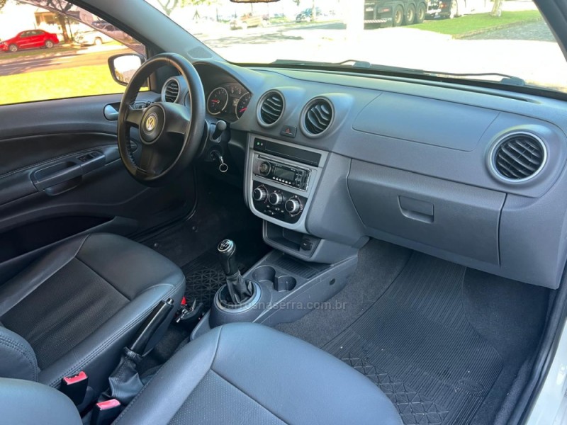 SAVEIRO 1.6 MI CE 8V FLEX 2P MANUAL G.V - 2011 - DOIS IRMãOS