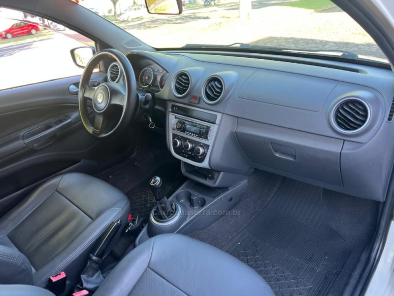 SAVEIRO 1.6 MI CE 8V FLEX 2P MANUAL G.V - 2011 - DOIS IRMãOS