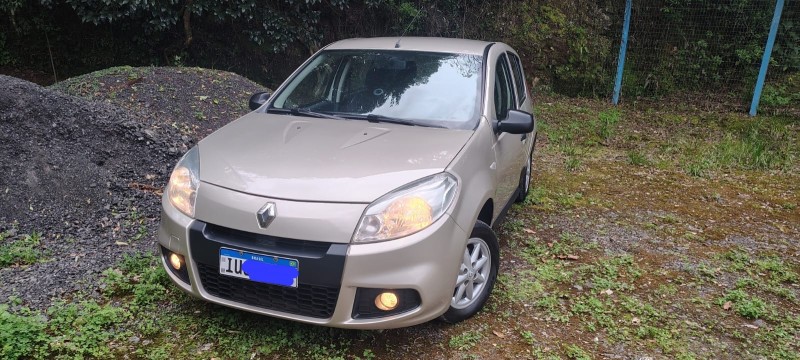 SANDERO 1.0 AUTHENTIQUE 16V FLEX 4P MANUAL - 2013 - CAXIAS DO SUL