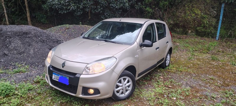SANDERO 1.0 AUTHENTIQUE 16V FLEX 4P MANUAL - 2013 - CAXIAS DO SUL