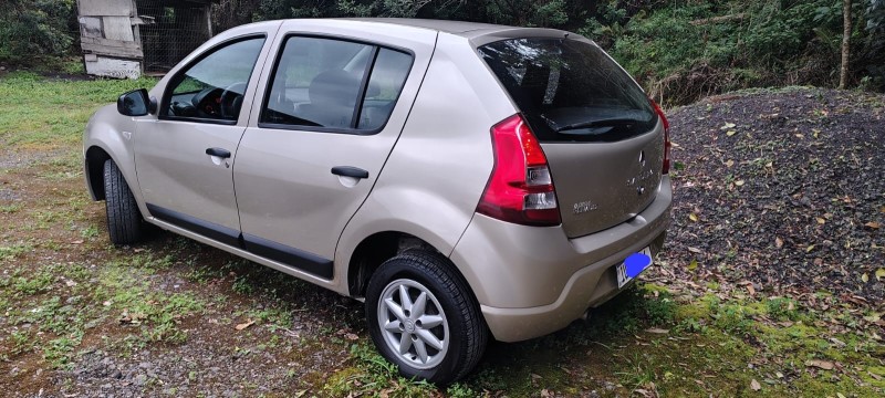 SANDERO 1.0 AUTHENTIQUE 16V FLEX 4P MANUAL - 2013 - CAXIAS DO SUL