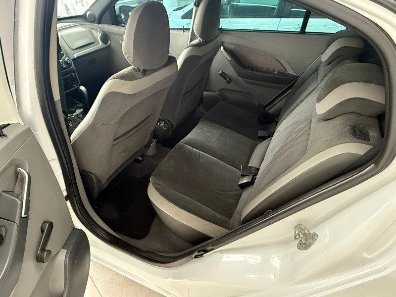 AGILE 1.4 MPFI LTZ 8V FLEX 4P MANUAL - 2011 - BENTO GONçALVES