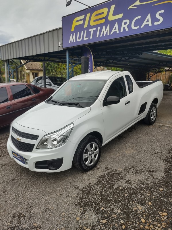 montana 1.4 mpfi ls cs 8v flex 2p manual 2016 vale real