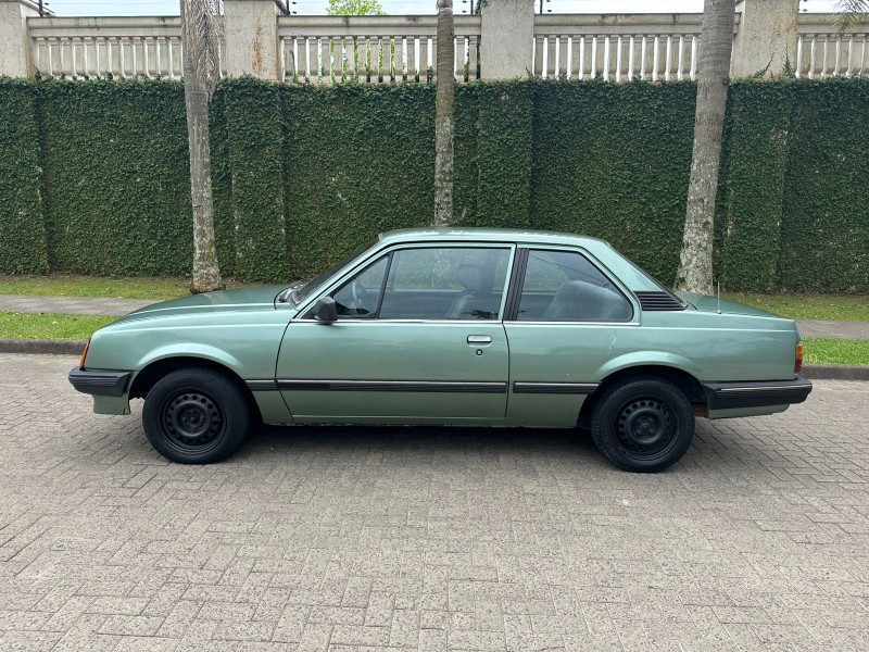 MONZA 1.8 SL/E 8V GASOLINA 2P MANUAL - 1990 - CAXIAS DO SUL