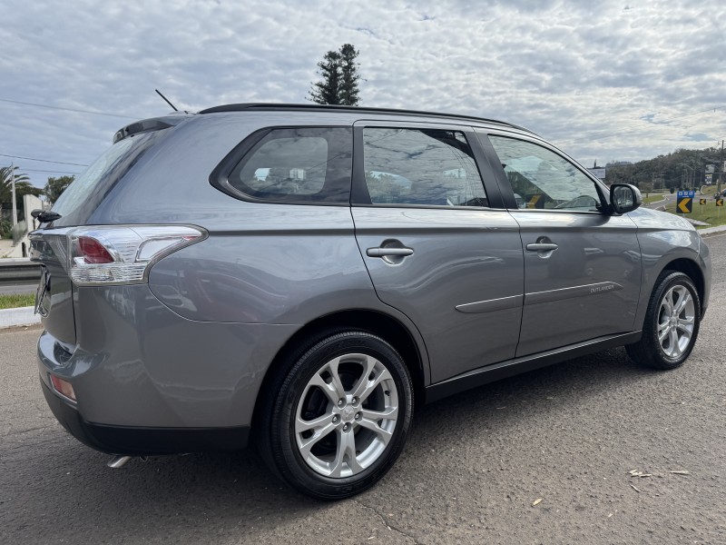 OUTLANDER 2.0 16V GASOLINA 4P AUTOMÁTICO - 2015 - DOIS IRMãOS