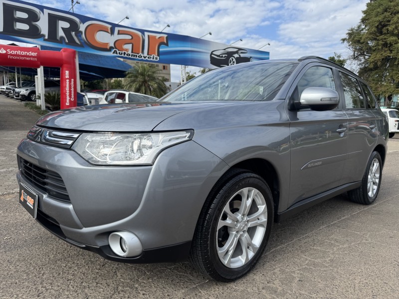 outlander 2.0 16v gasolina 4p automatico 2015 dois irmaos