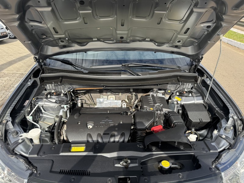 OUTLANDER 2.0 16V GASOLINA 4P AUTOMÁTICO - 2015 - DOIS IRMãOS