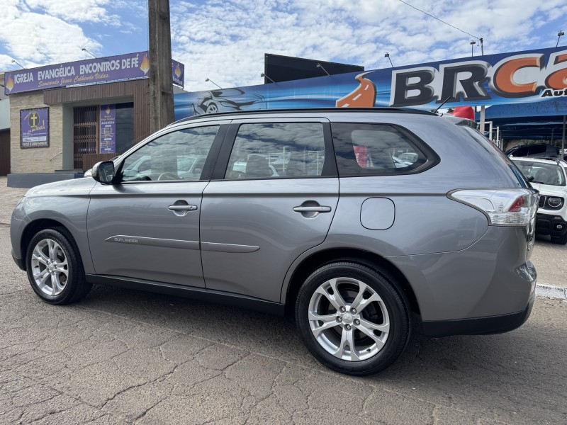 OUTLANDER 2.0 16V GASOLINA 4P AUTOMÁTICO - 2015 - DOIS IRMãOS