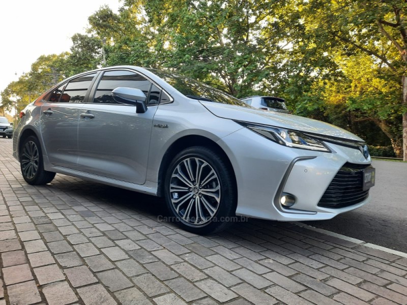 COROLLA 1.8 ALTIS PREMIUM 16V HÍBRIDO 4P AUTOMÁTICO - 2020 - DOIS IRMãOS