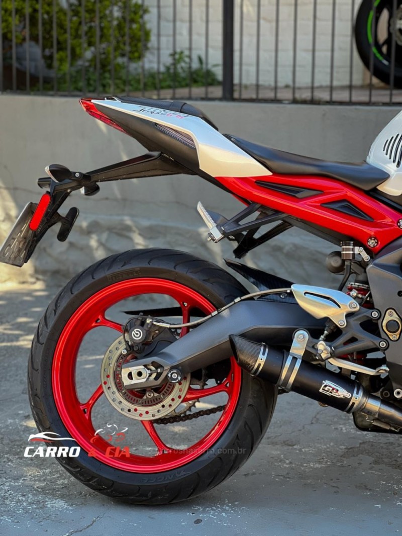 STREET TRIPLE R ABS  - 2015 - SANTA CRUZ DO SUL