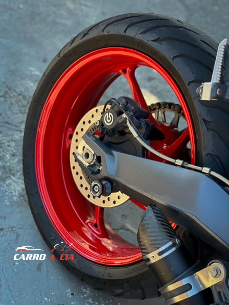 STREET TRIPLE R ABS  - 2015 - SANTA CRUZ DO SUL