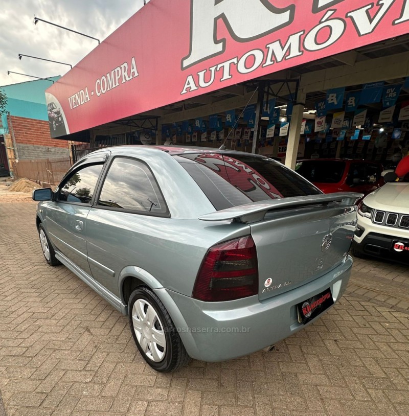 ASTRA 2.0 MPFI SUNNY 8V GASOLINA 2P MANUAL - 2003 - PAROBé