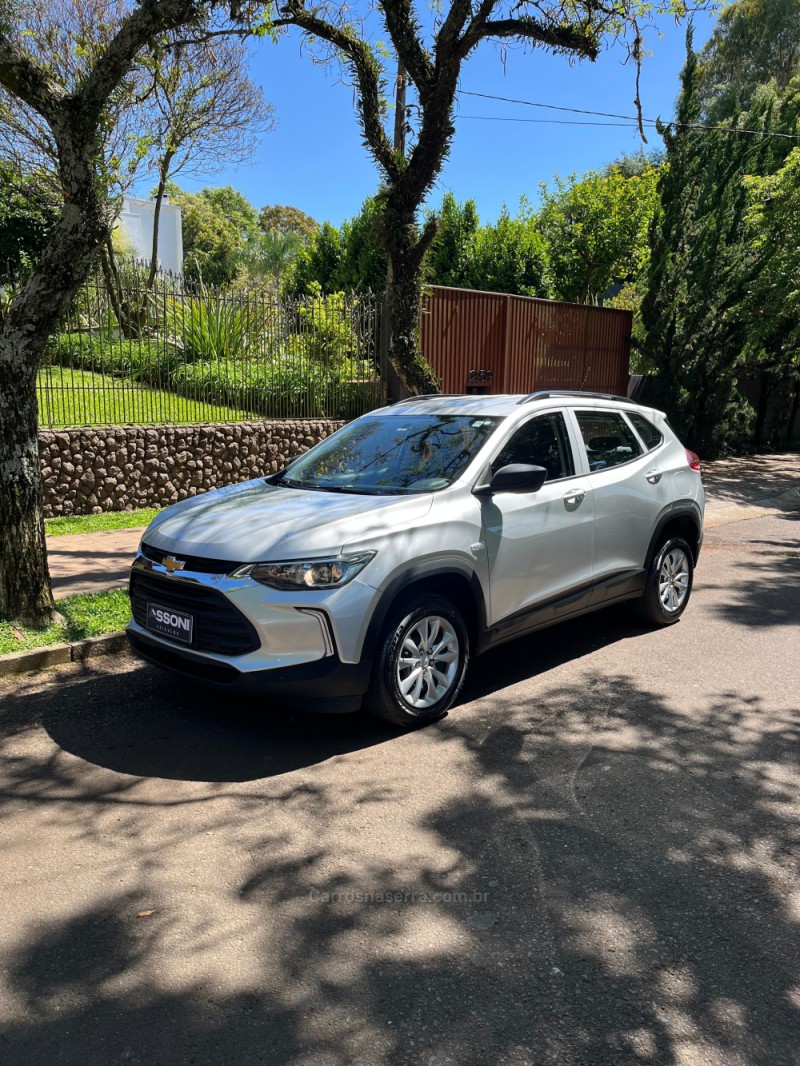 tracker 1.0 12v turbo flex 4p automatico 2022 erechim