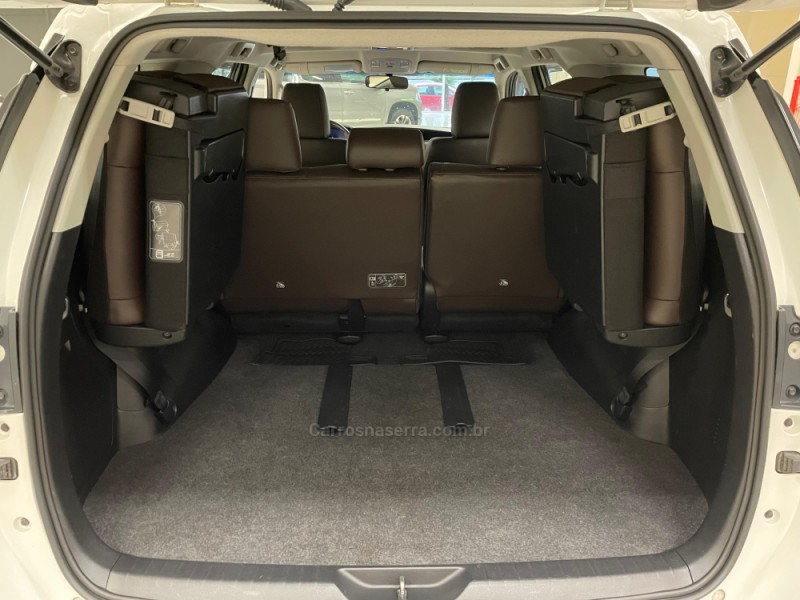 HILUX SW4 2.7 SRV 4X2 16V FLEX 7 LUGARES 4P AUTOMÁTICO - 2018 - VERANóPOLIS