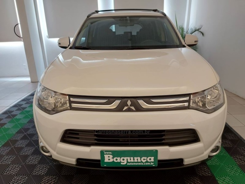 OUTLANDER 3.0 GT 4X4 V6 24V GASOLINA 4P AUTOMÁTICO - 2015 - NOVO HAMBURGO
