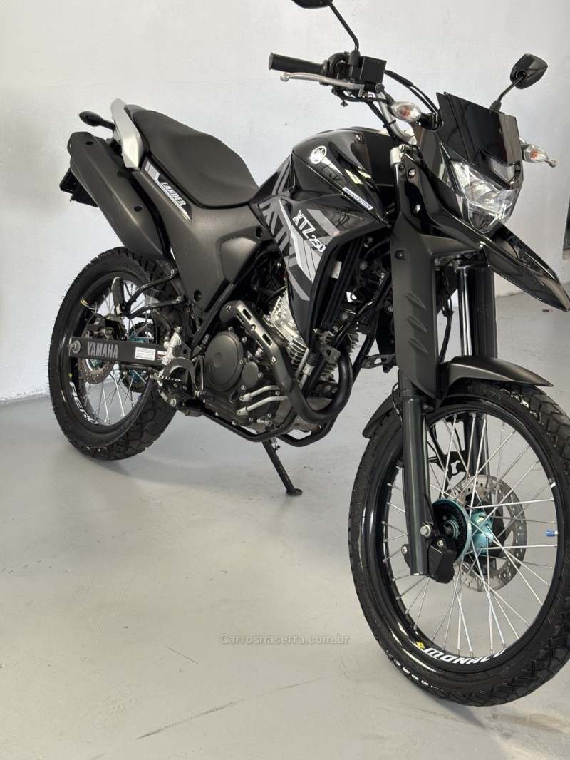 XTZ 250 LANDER - 2022 - CAXIAS DO SUL