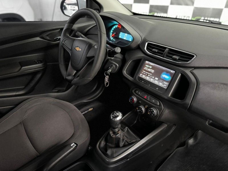ONIX 1.4 MPFI LT 8V FLEX 4P MANUAL - 2014 - CAXIAS DO SUL