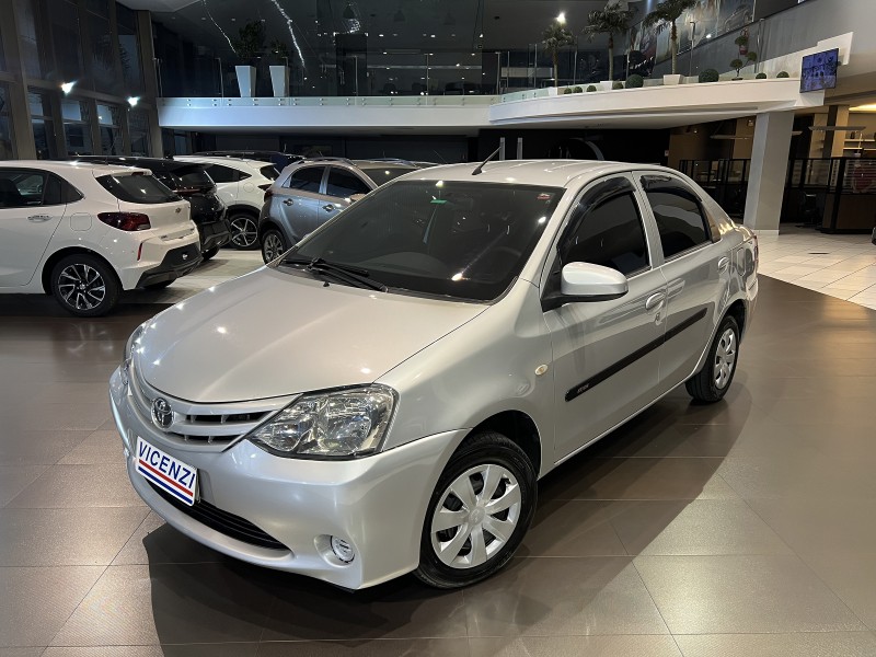 ETIOS 1.5 X SEDAN 16V FLEX 4P MANUAL - 2016 - FARROUPILHA