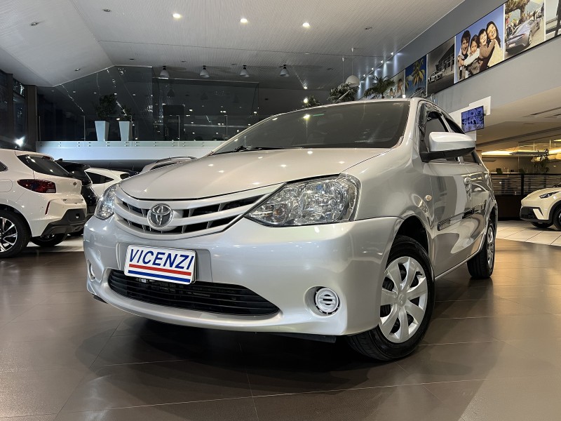 etios 1.5 x sedan 16v flex 4p manual 2016 farroupilha