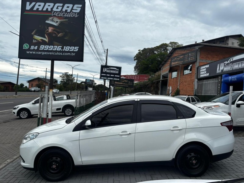 GRAND SIENA 1.0 ATTRACTIVE 8V FLEX 4P MANUAL - 2018 - CAXIAS DO SUL