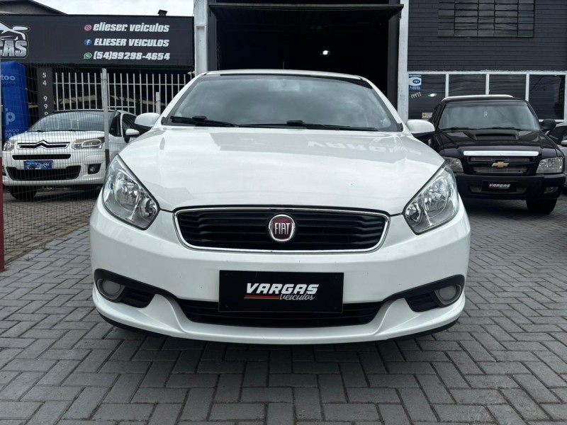 GRAND SIENA 1.0 ATTRACTIVE 8V FLEX 4P MANUAL - 2018 - CAXIAS DO SUL