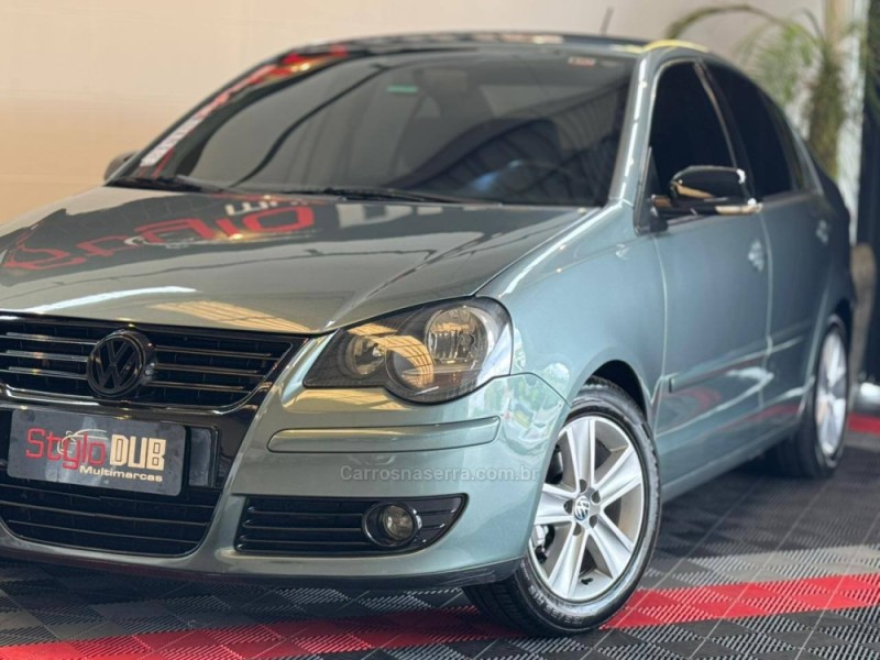 POLO SEDAN 1.6 8V GASOLINA 4P MANUAL - 2010 - ESTâNCIA VELHA