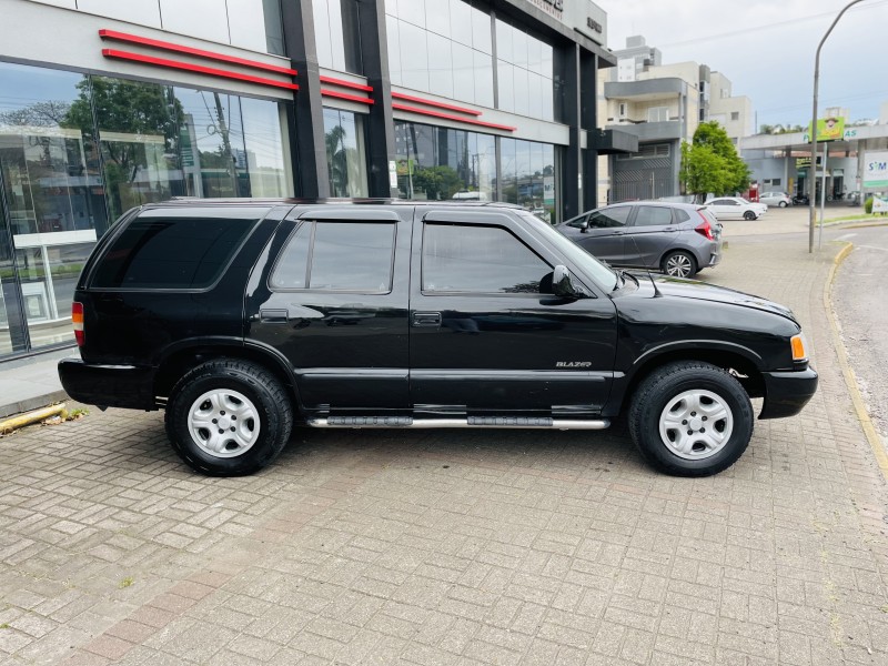 BLAZER 2.4 MPFI 4X2 8V GASOLINA 4P MANUAL - 1998 - CAXIAS DO SUL