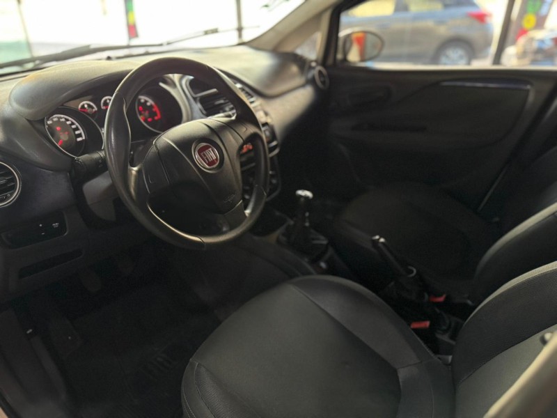 PUNTO 1.4 ATTRACTIVE 8V FLEX 4P MANUAL - 2016 - SãO LEOPOLDO