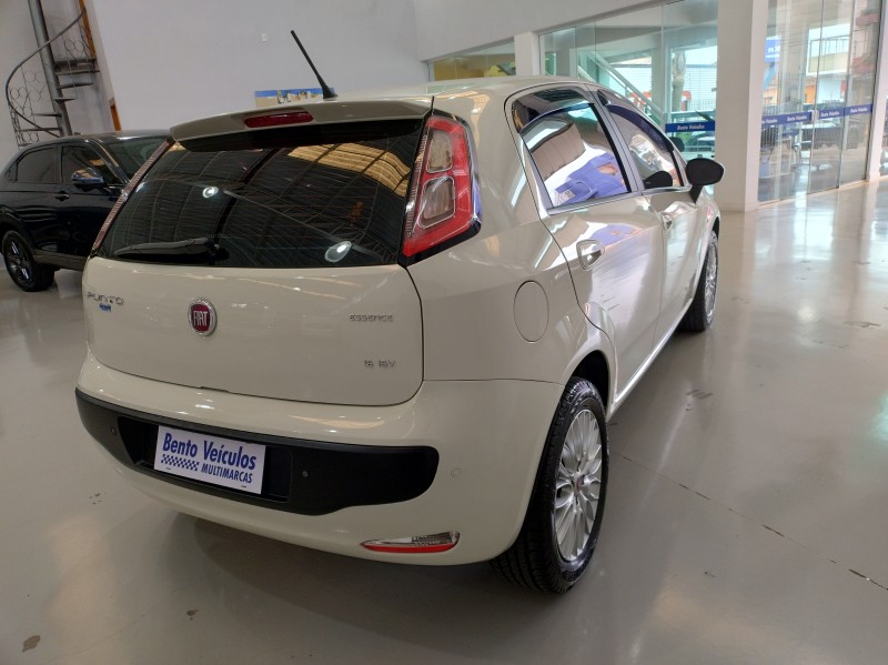 PUNTO 1.6 ESSENCE 16V FLEX 4P MANUAL - 2015 - BENTO GONçALVES