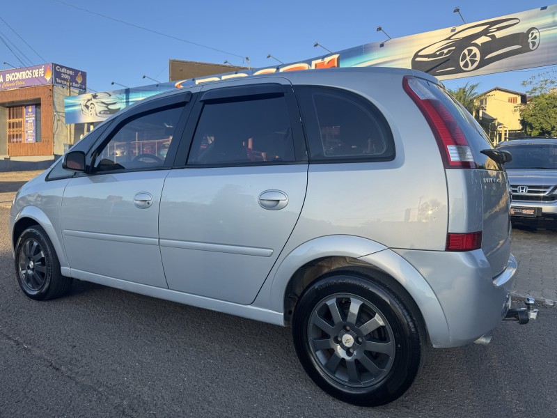MERIVA 1.8 MPFI CD 8V FLEX 4P MANUAL - 2004 - DOIS IRMãOS