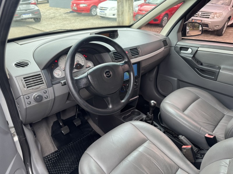 MERIVA 1.8 MPFI CD 8V FLEX 4P MANUAL - 2004 - DOIS IRMãOS