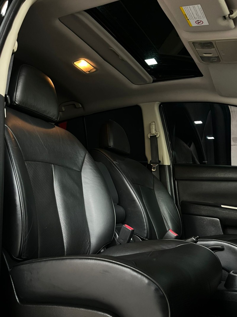 TIIDA 1.8 SL 16V FLEX 4P AUTOMÁTICO - 2012 - SãO LEOPOLDO
