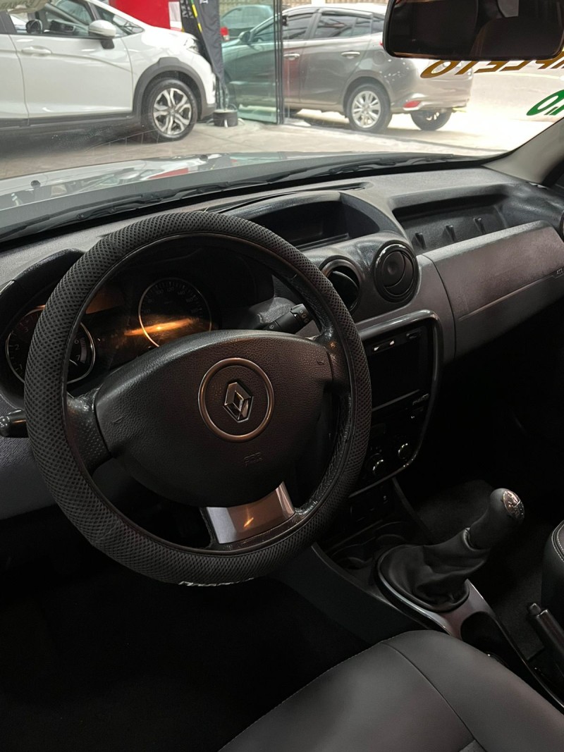 DUSTER 1.6 DYNAMIQUE 4X2 16V FLEX 4P MANUAL - 2014 - SãO LEOPOLDO