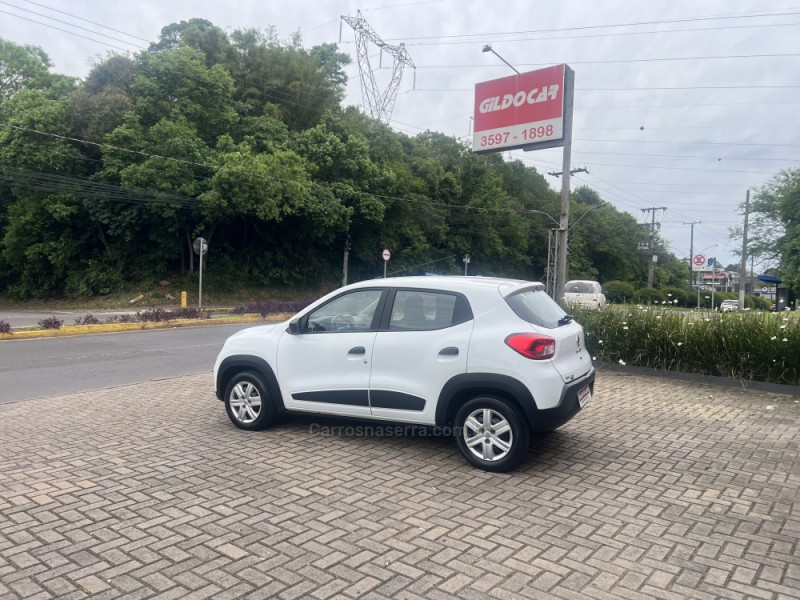 KWID 1.0 12V SCE FLEX ZEN MANUAL - 2020 - CAMPO BOM