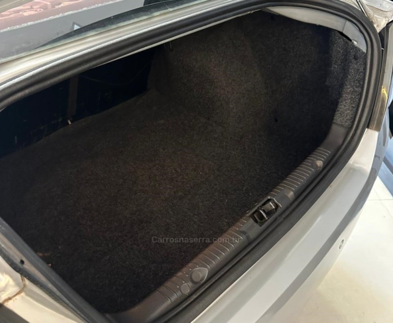 FIESTA 1.6 MPI CLASS SEDAN 8V FLEX 4P MANUAL - 2011 - ENCANTADO